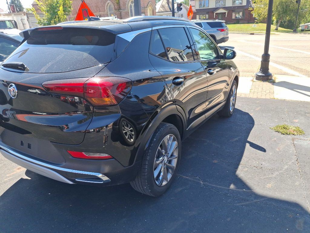 2023 Buick Enclave Image 2
