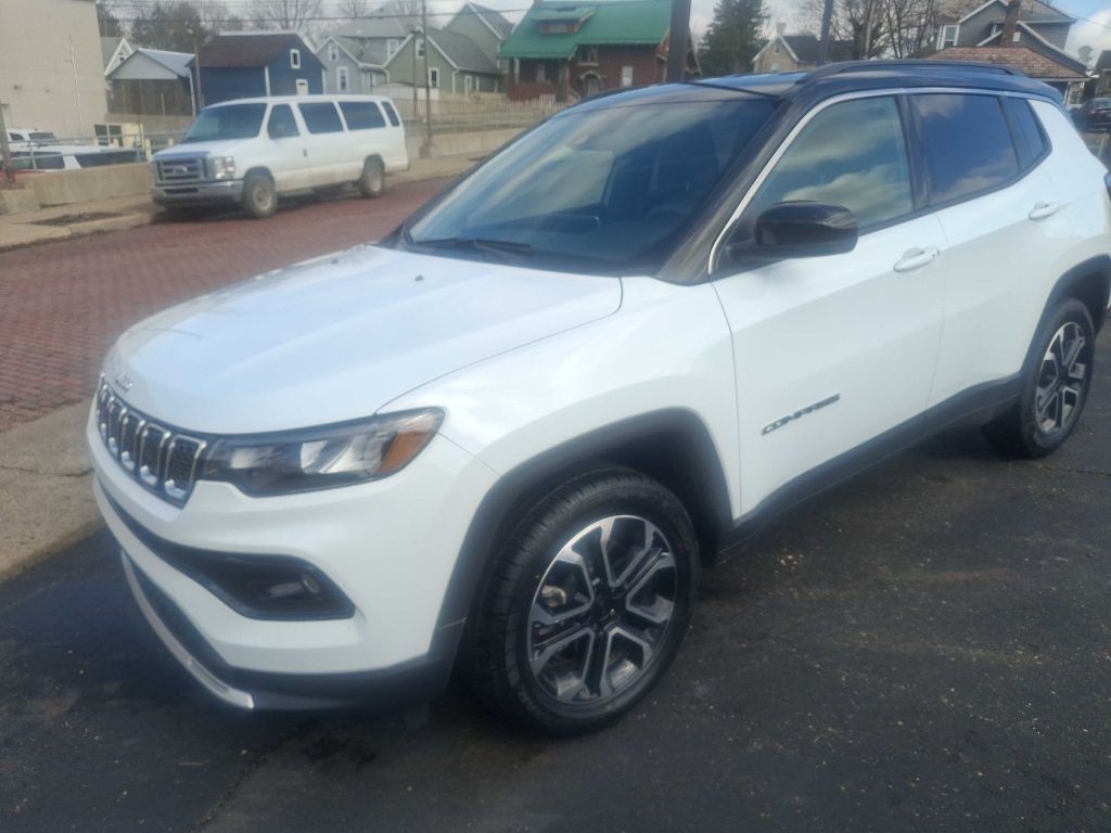 2023 Jeep Compass Image 3