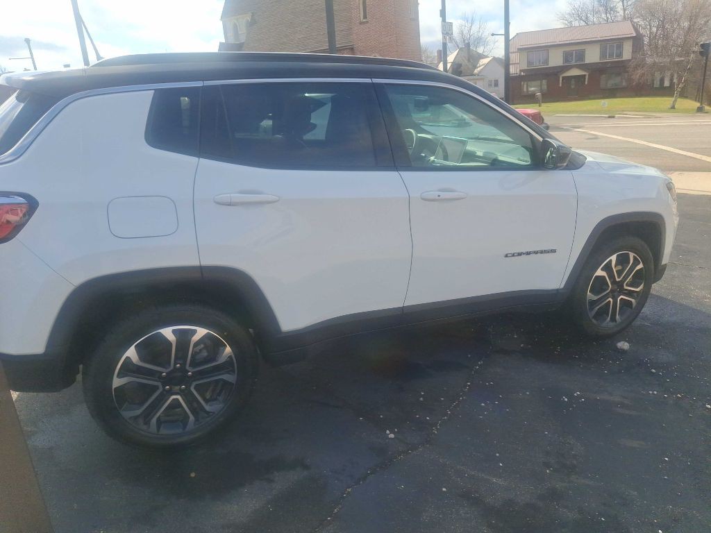 2023 Jeep Compass Image 4