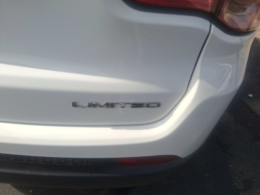 2023 Jeep Compass Image 6