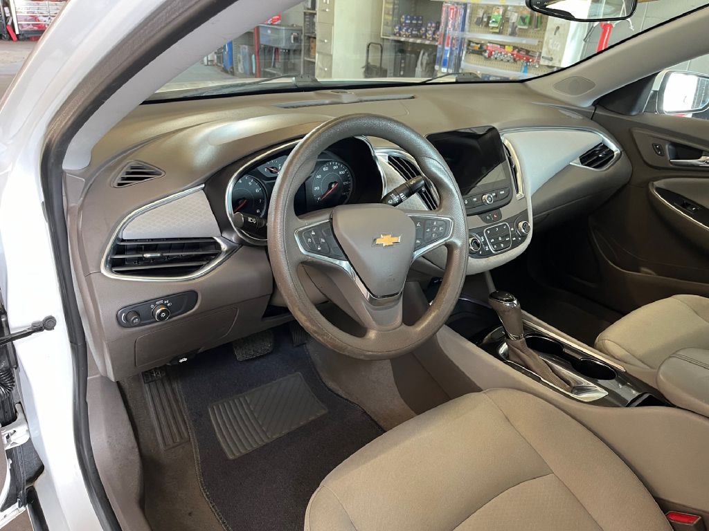 2020 Chevrolet Malibu Image 7