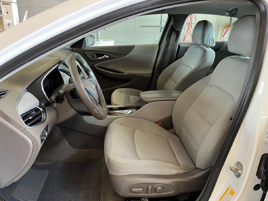 2020 Chevrolet Malibu Image 8
