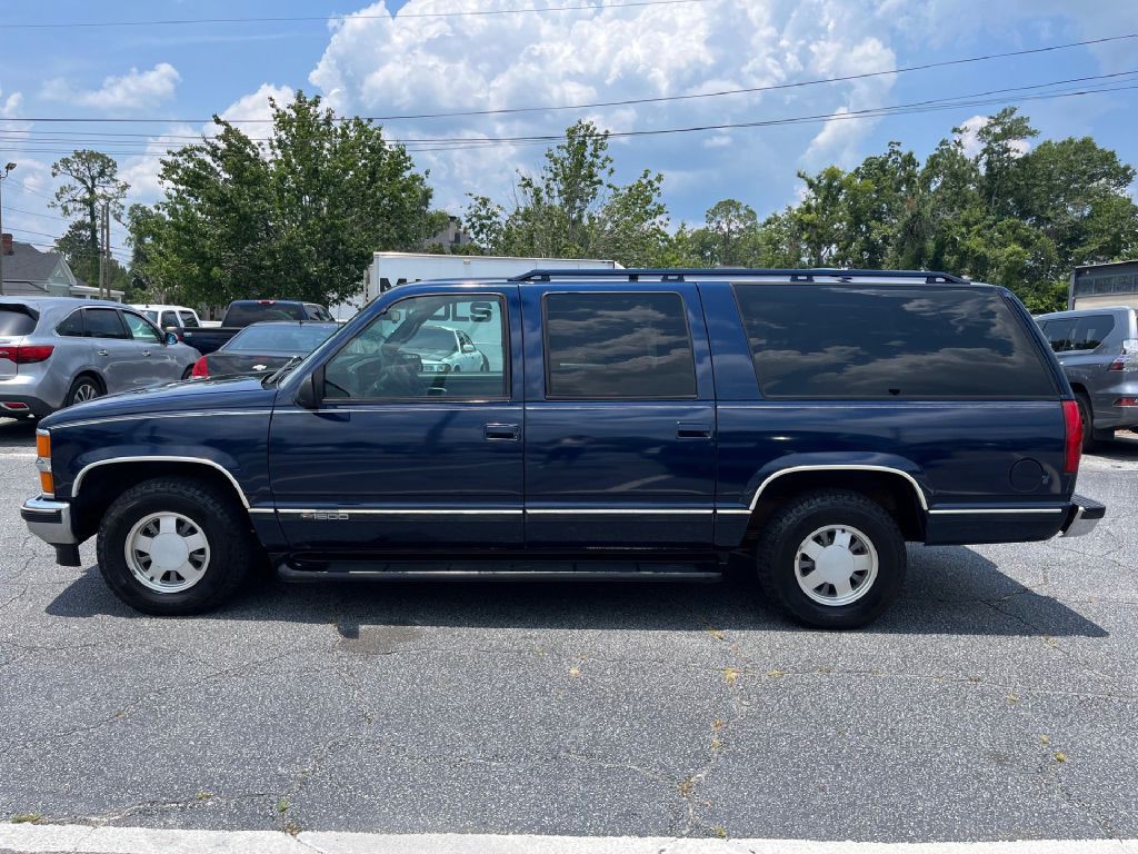 1999 Chevrolet Suburban Image 5