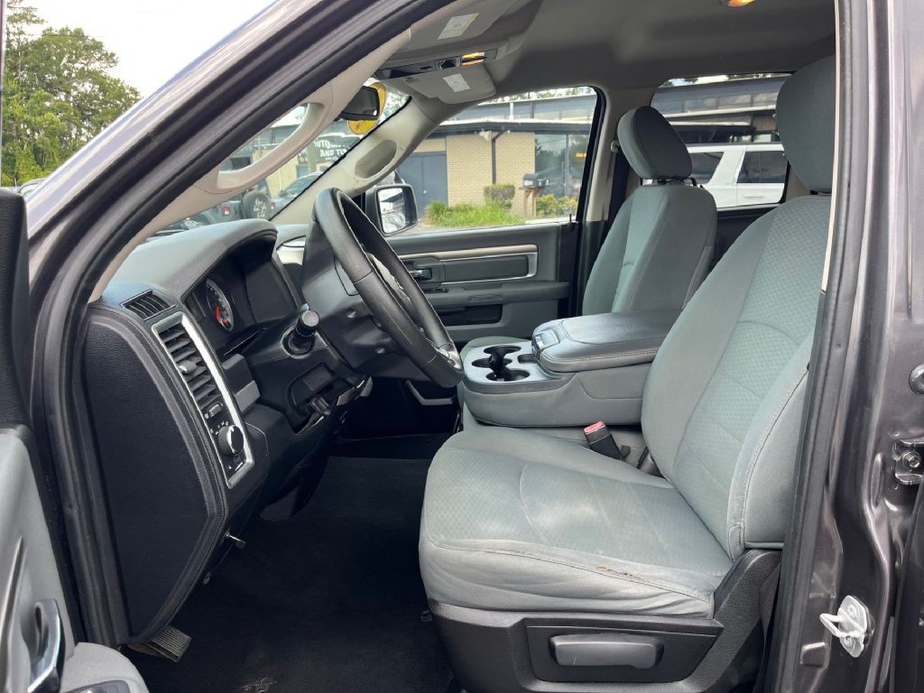 2014 RAM 1500 Image 8