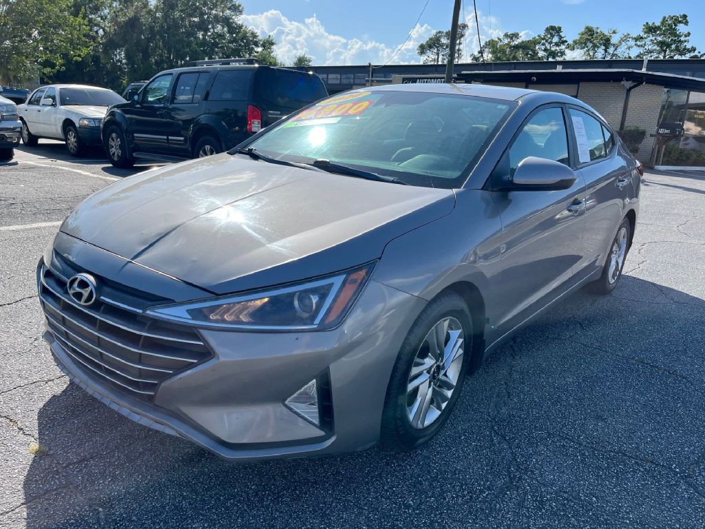 2020 Hyundai Elantra Image 2