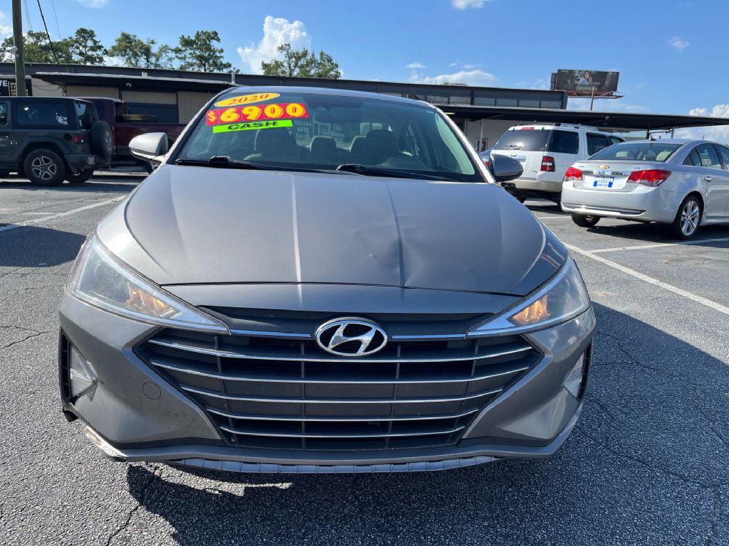 2020 Hyundai Elantra Image 3