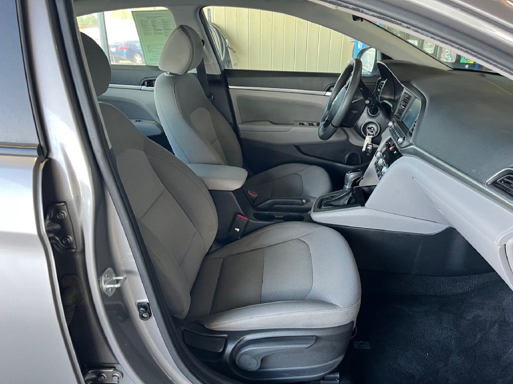 2020 Hyundai Elantra Image 10