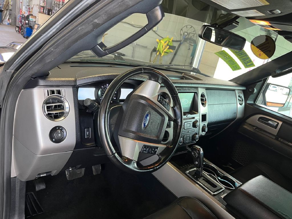 2017 Ford Expedition Image 8