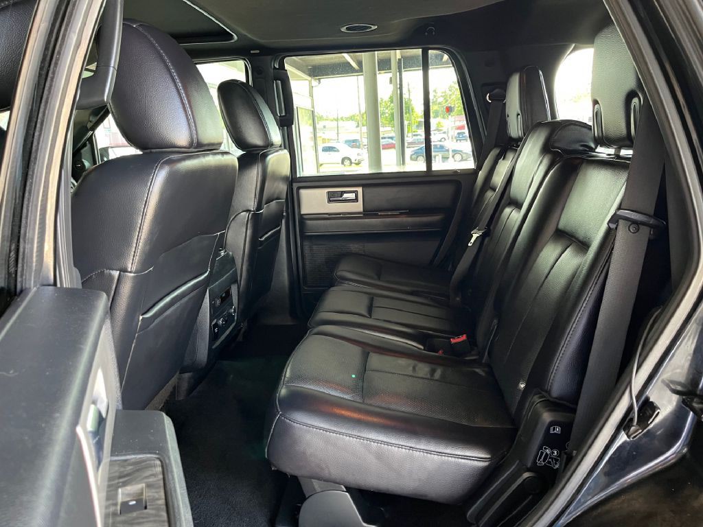 2017 Ford Expedition Image 9