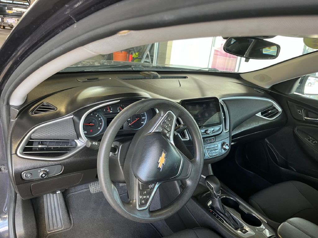 2023 Chevrolet Malibu Image 11
