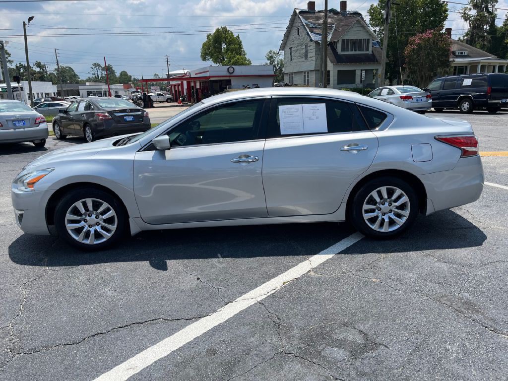 2015 Nissan Altima Image 5