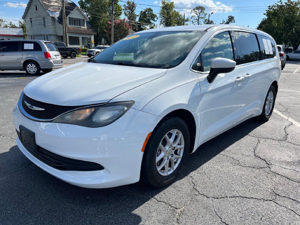 2017 Chrysler Pacifica Image 4