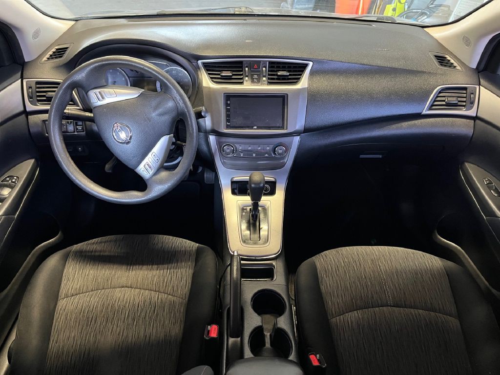 2014 Nissan Sentra Image 7