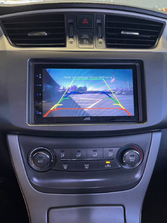 2014 Nissan Sentra Image 9