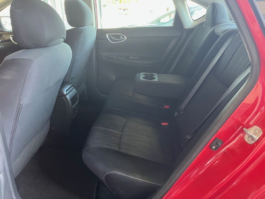 2016 Nissan Sentra Image 8