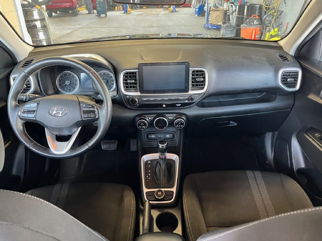 2022 Hyundai Venue Image 7
