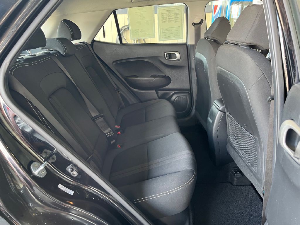 2022 Hyundai Venue Image 11