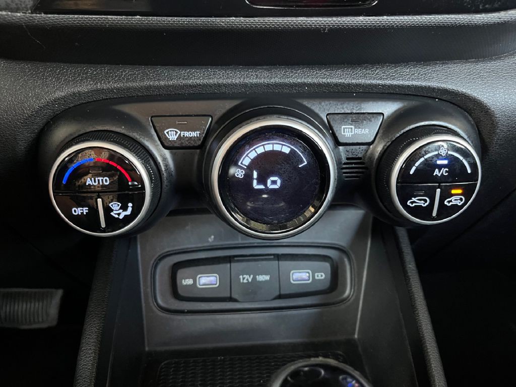 2022 Hyundai Venue Image 17