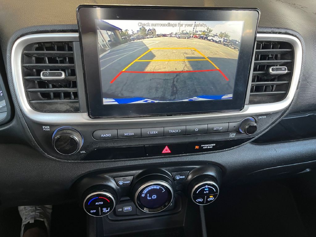 2022 Hyundai Venue Image 18