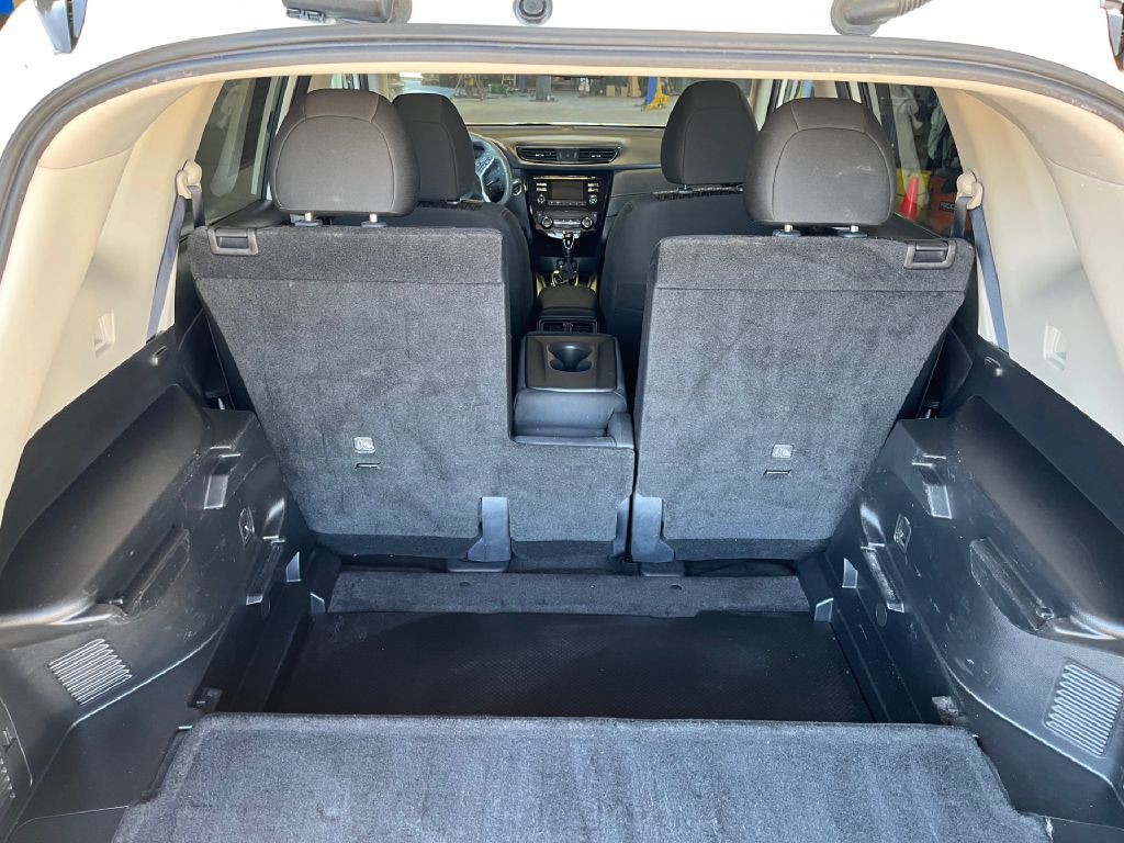 2017 Nissan Rogue Image 8