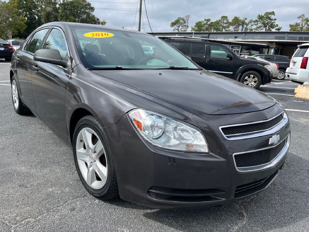 2010 Chevrolet Malibu Image 3