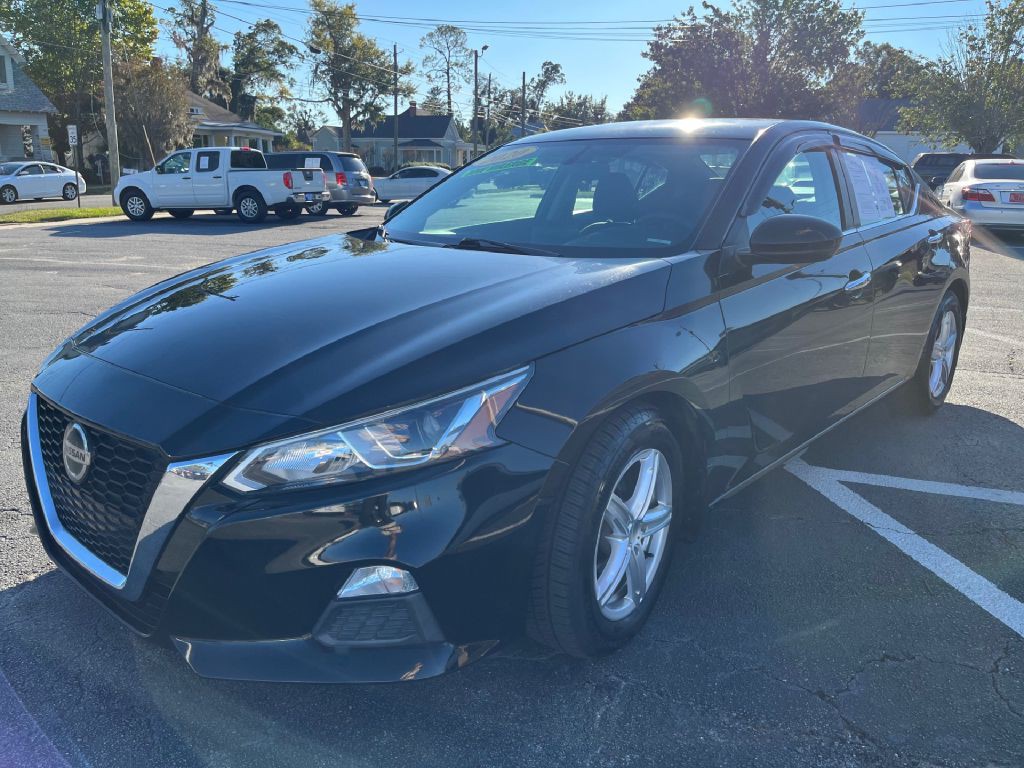 2020 Nissan Altima Image 4