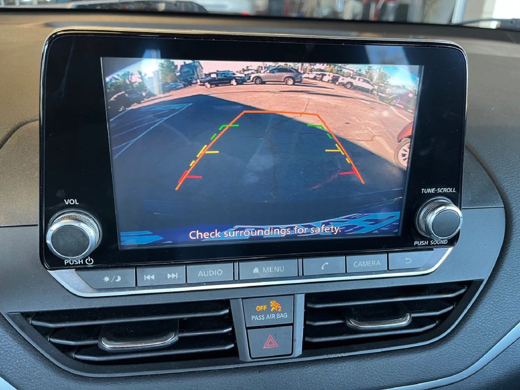 2020 Nissan Altima Image 15