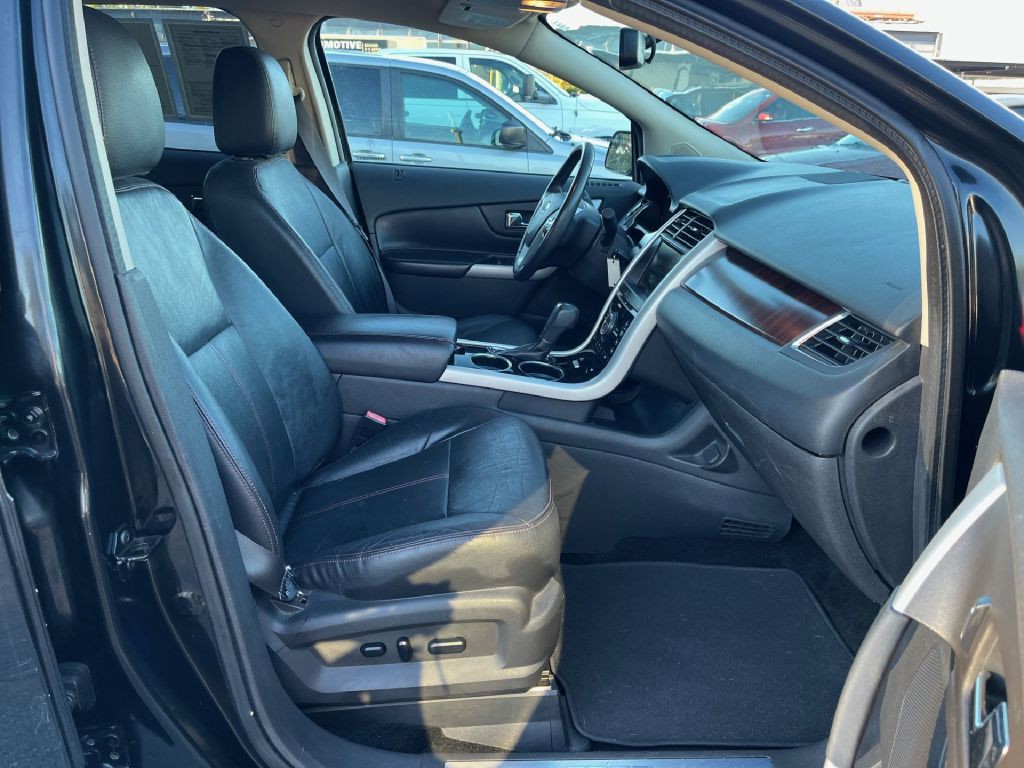 2014 Ford Edge Image 9