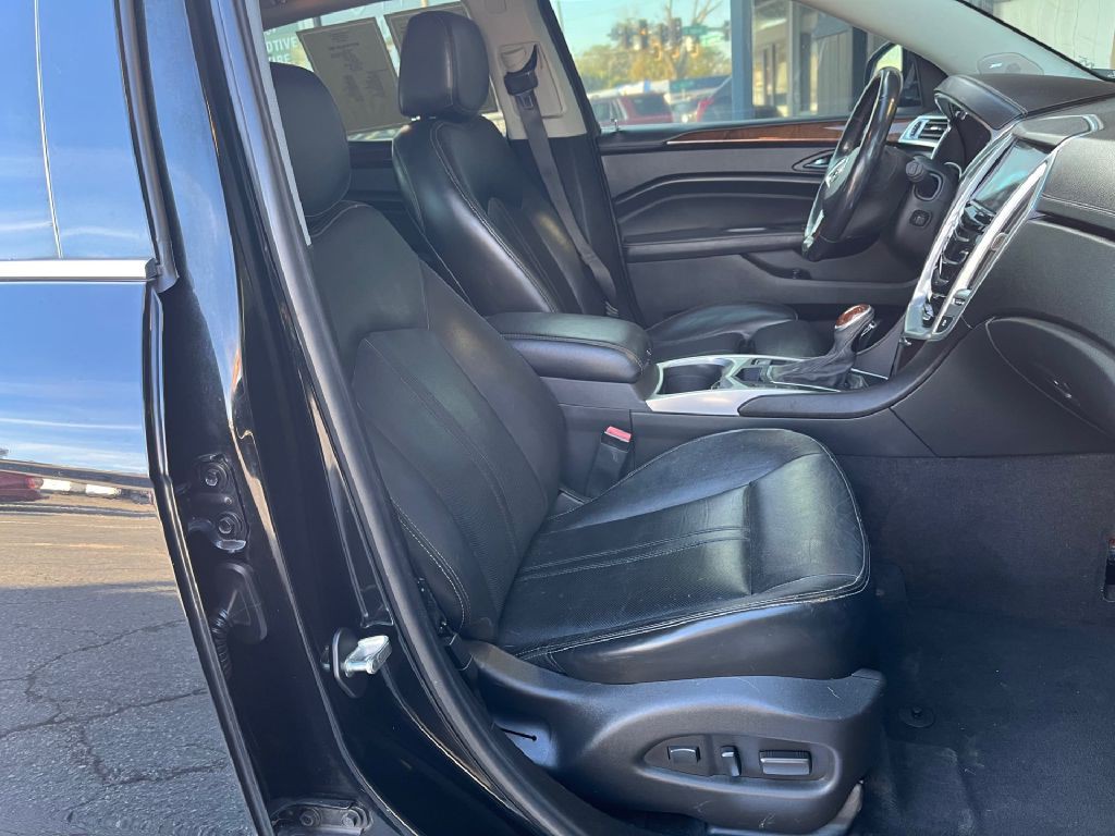 2013 Cadillac SRX Image 9