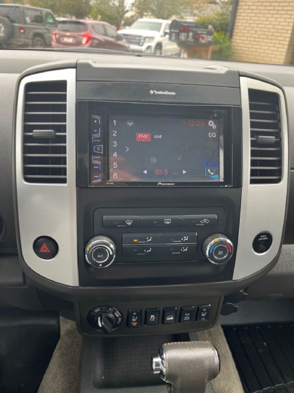 2014 Nissan Xterra Image 15