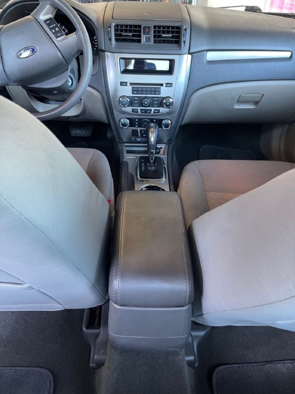 2012 Ford Fusion Image 12