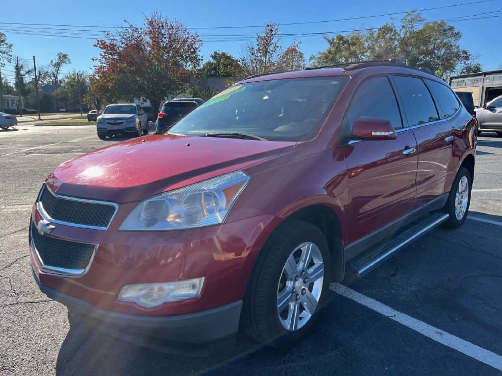 2012 Chevrolet Traverse Image 2
