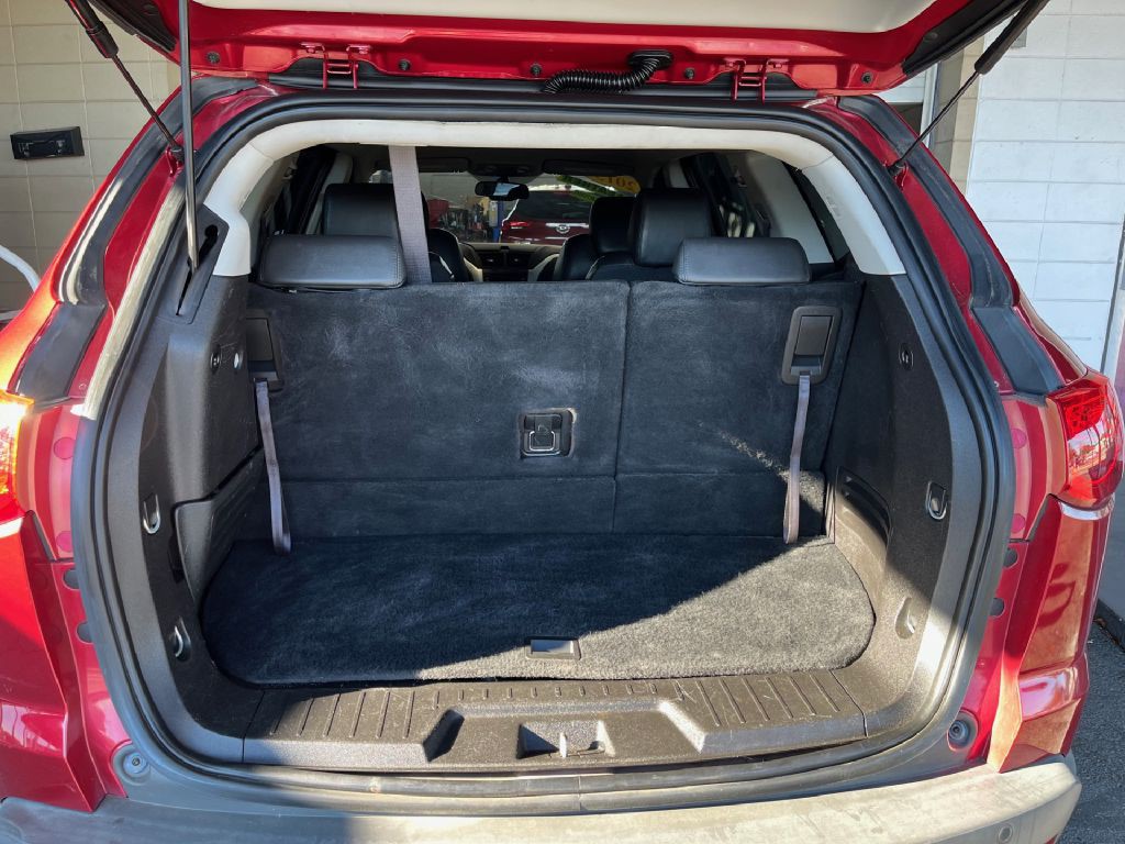 2012 Chevrolet Traverse Image 12