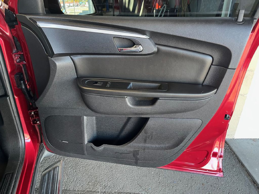 2012 Chevrolet Traverse Image 13