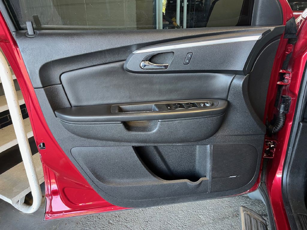 2012 Chevrolet Traverse Image 14