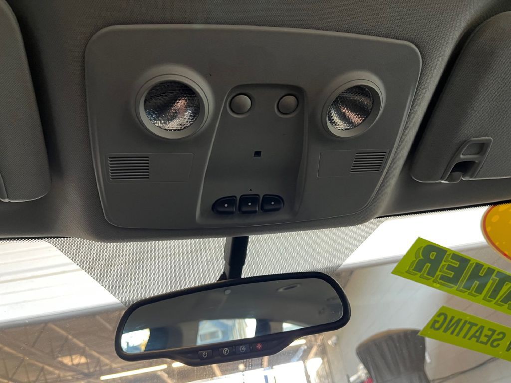 2012 Chevrolet Traverse Image 20