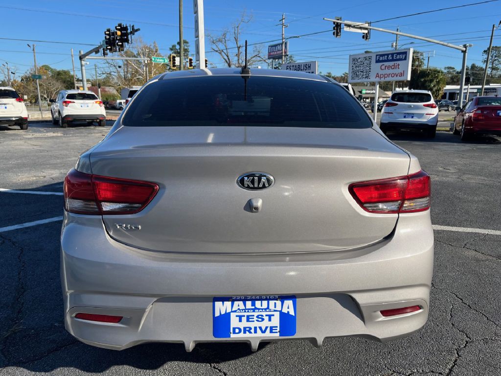 2020 Kia Rio Image 4