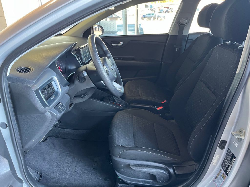 2020 Kia Rio Image 7