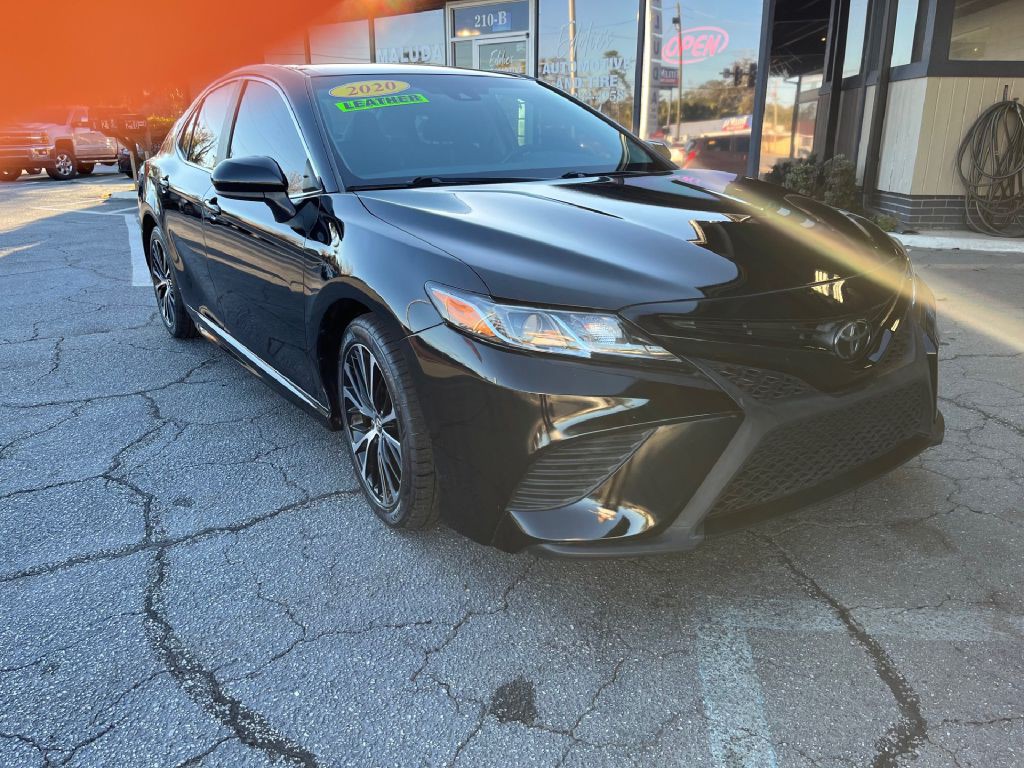 2020 Toyota Camry Image 1