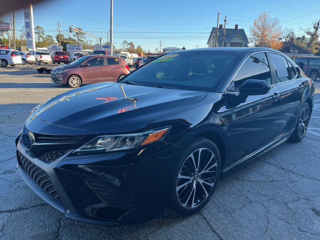 2020 Toyota Camry Image 2