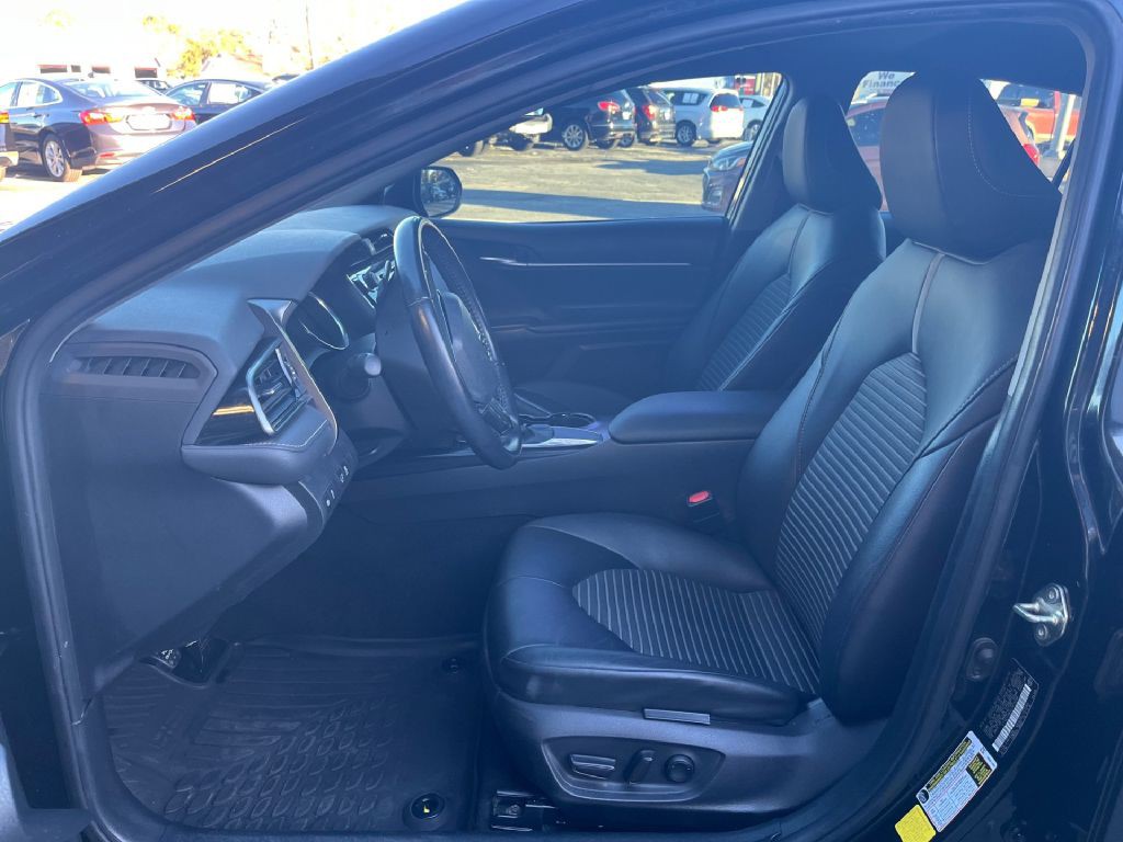 2020 Toyota Camry Image 7