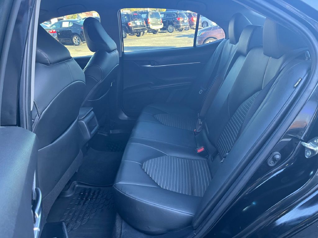 2020 Toyota Camry Image 8