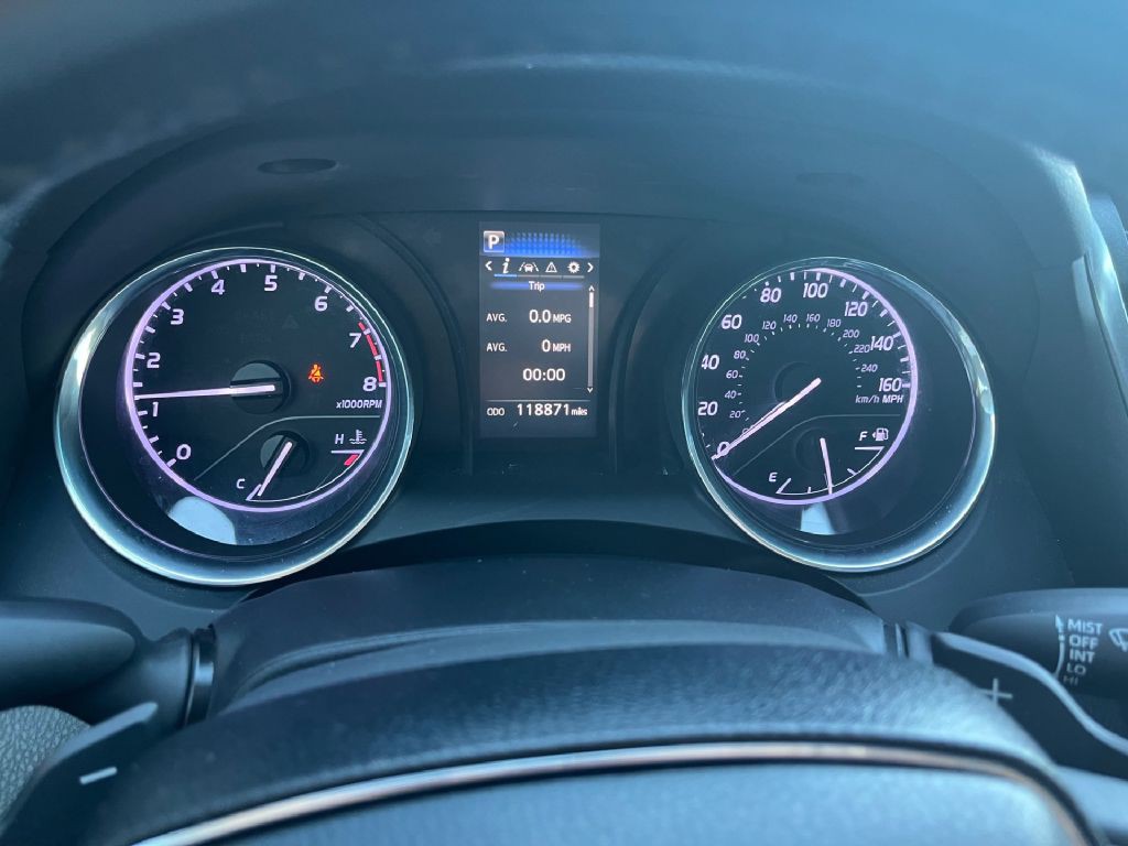 2020 Toyota Camry Image 12