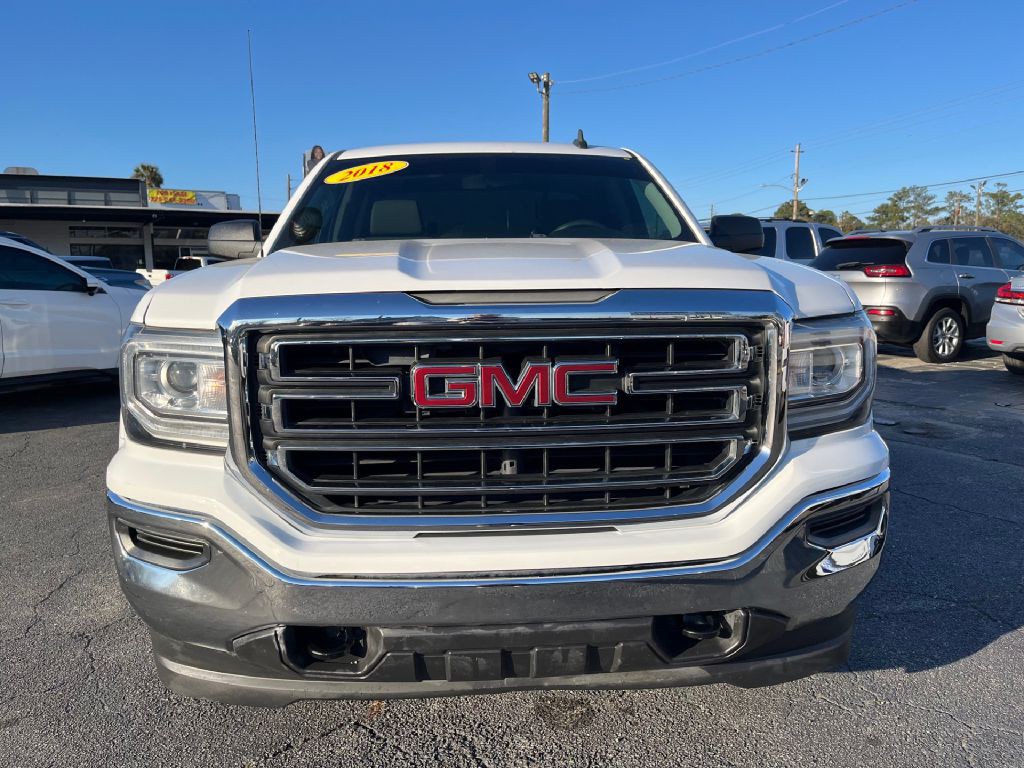 2018 GMC Sierra Image 3