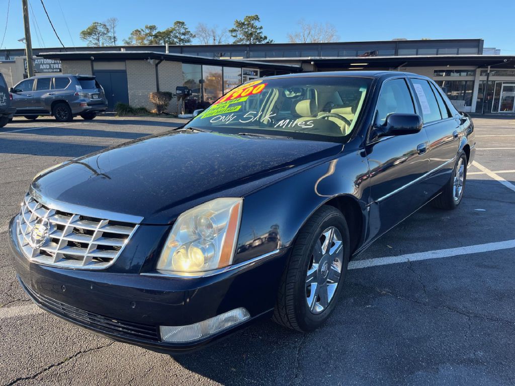 2006 Cadillac DTS Image 2