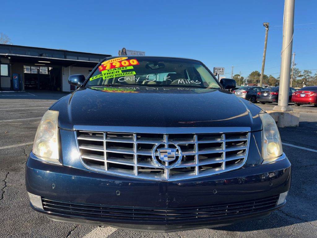 2006 Cadillac DTS Image 3