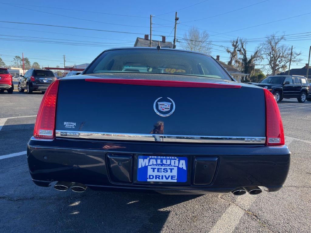 2006 Cadillac DTS Image 4