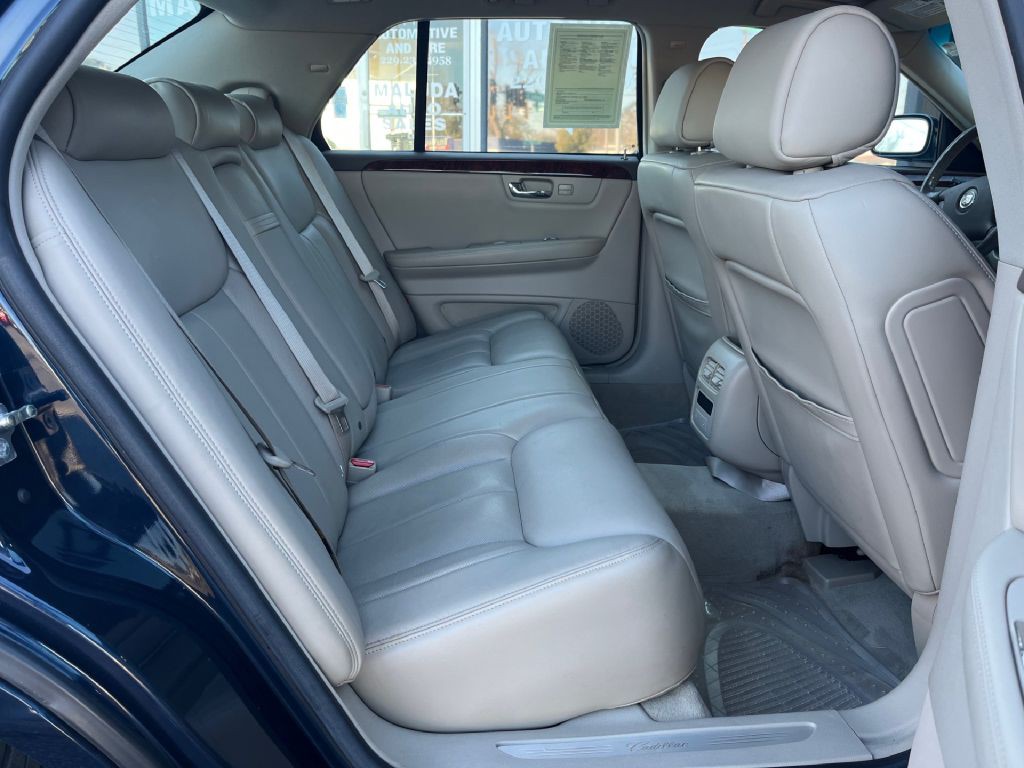 2006 Cadillac DTS Image 10