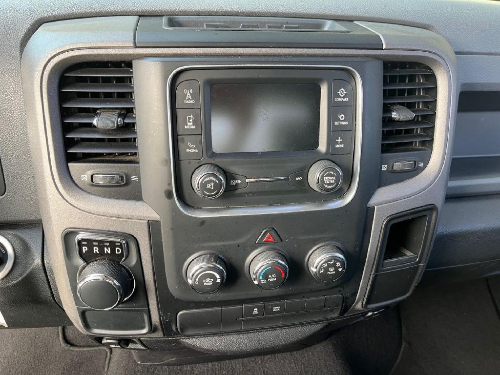 2015 RAM 1500 Image 15