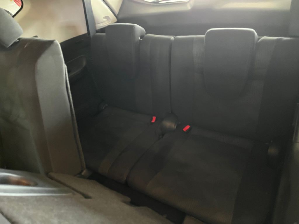 2016 Nissan Rogue Image 11